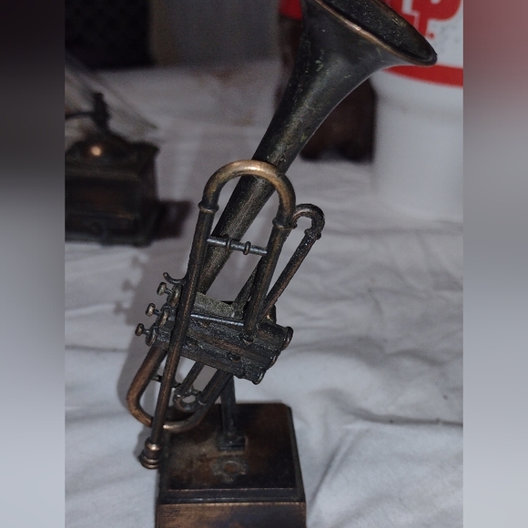 Vintage Iron/Brass Miniature Pencil Sharpeners - Picture 7 of 16